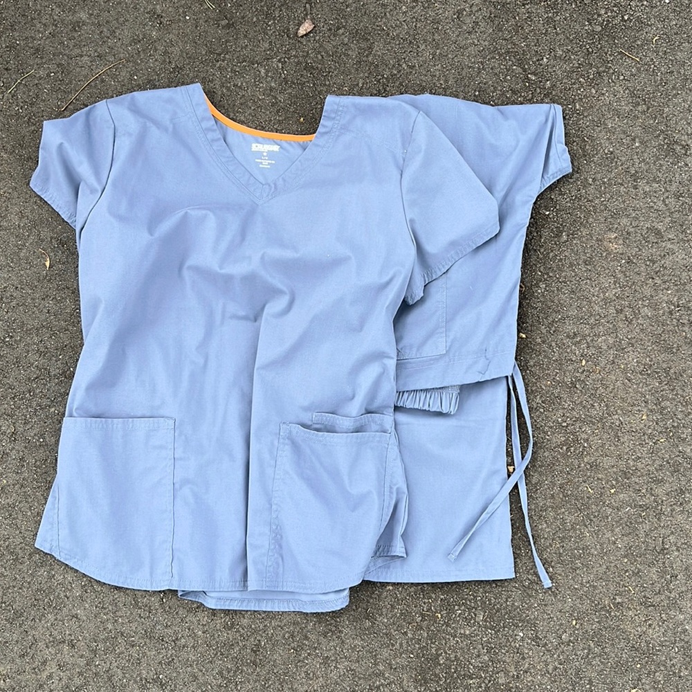 Women’s Scrubs
